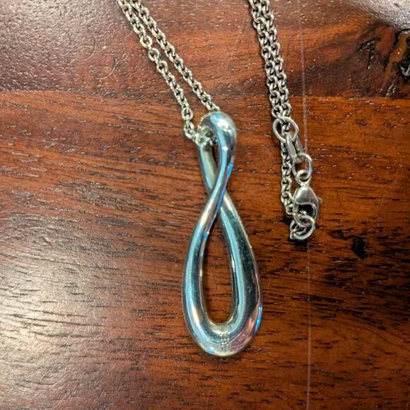 RETIRED James Avery Eternity Sliding Loop Pendant on James Avery Chain Necklace - Picture 3 of 5